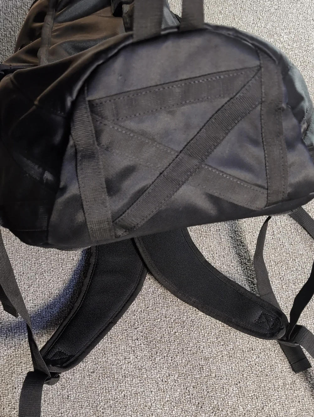Jordan Sportswear Top-Loading Backpack Expanding Large Bag in Black